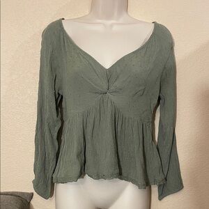 American Eagle Women's Green Textured Blouse